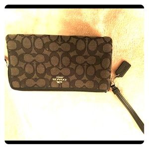 Coach wallet/wristlet